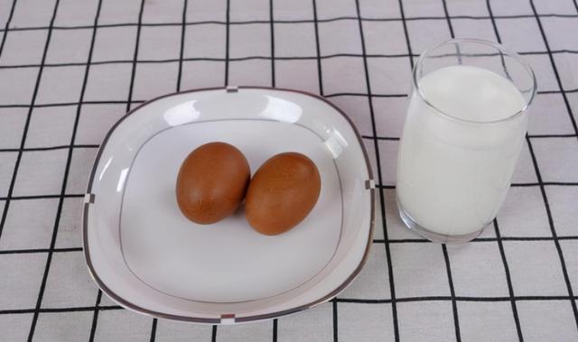 早餐不能吃“大米粥”？医生提醒：不只是大米粥，这3物也要少吃