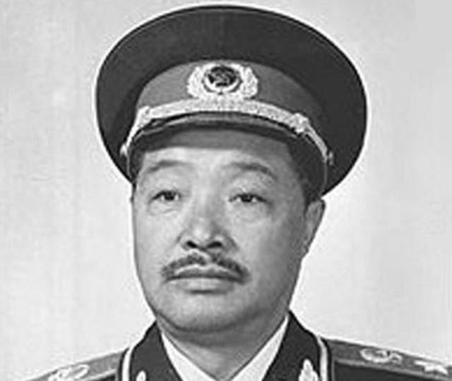 1964年周总理召开会议，开国上将提前离开，总理却要求搜查口袋