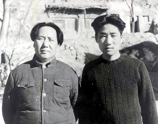 51年毛主席与周世钊见面，聊起抗美援朝，周：岸英去世怪彭老总吗