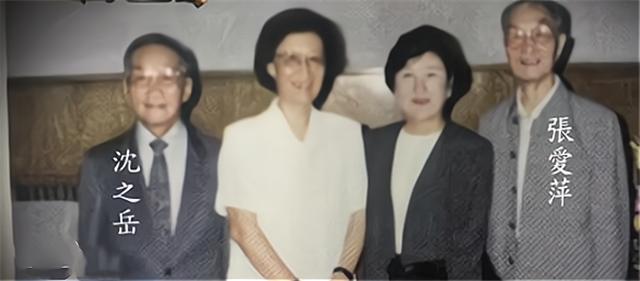 1938年秘书给毛主席点了一根烟，主席随后将他调离：这个人有问题