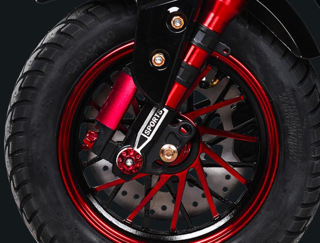 海戈高速电摩评测：搭载2000W电机，极速70km/h，续航达150公里