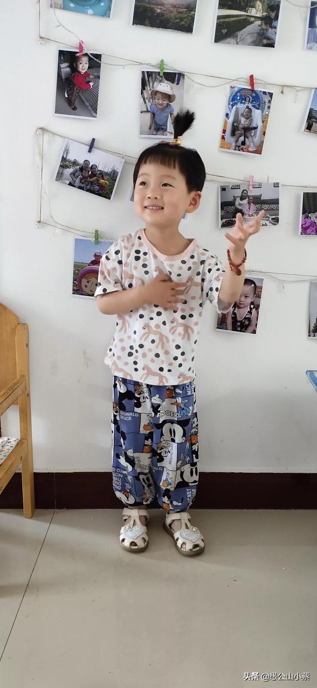 今天宝宝你三周岁了，从2斤到32斤，你就是我们最大的幸福