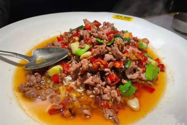 湖南請客吃飯，飯桌上少不了的10道菜，別地兒難吃到，都是好滋味