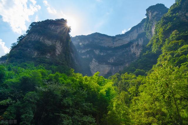 三峽懸棺考古：尋寶之旅見證千年棒殺，竟挖出一個消亡的民族