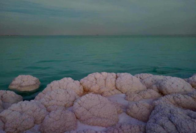 美国卫星探测到：我国新疆“死亡之海”的聚宝盆，罗布泊越来越大