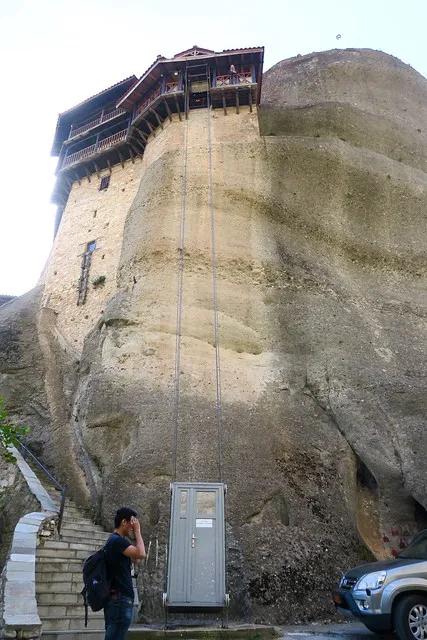 希臘深度遊：卡蘭巴卡、接近天堂的秘境 天空之城（Meteora）