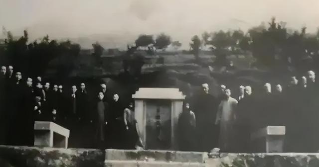 1942年63岁陈独秀病逝,临终前交代妻子:可速改嫁,但唯有一事切记