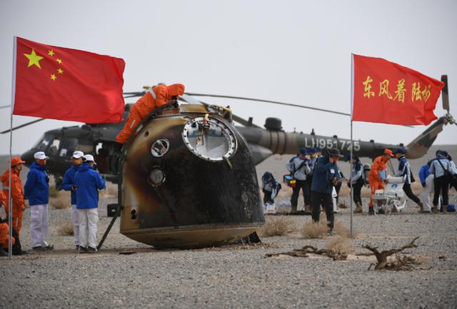 在太空6个月，航天员怎么处理卫生问题？回来身上是不是臭的？