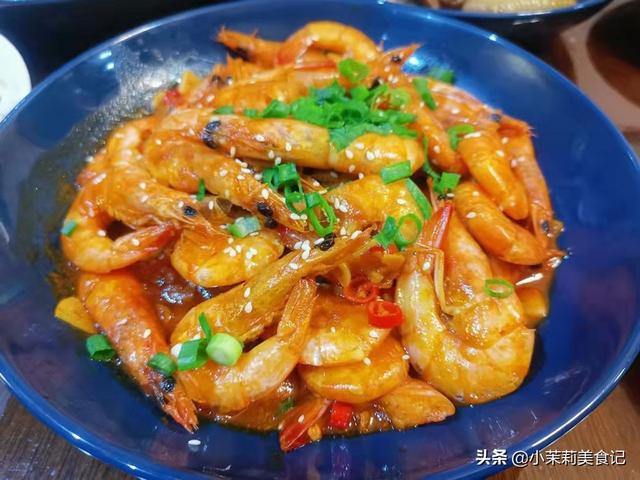 同事来看宝宝，我做8道菜，同事：以后每周帮你带孩子，管饭就行