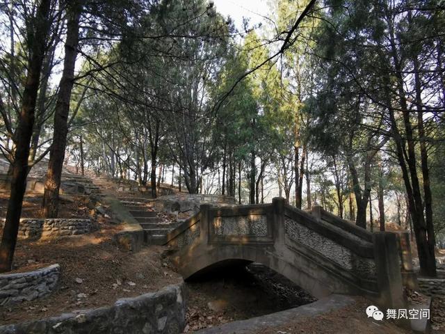 北京鹫峰，山頂漫行記