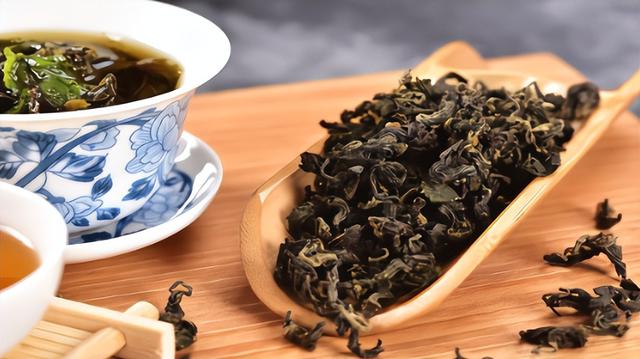 喝茶养生又健康？老茶客：无论男女，碰到这5种茶，最好少喝