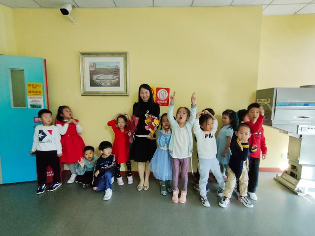 感恩于心，知恩于行！记普林斯顿国际幼儿园感恩节主题活动