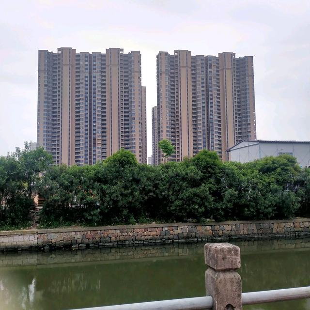 房贷利率降至4.6%？官方释放重磅消息，买房可节省4万块钱