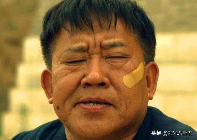 内娱8位最丑男星现状：有人被骗光家产，有人穷到吃低保度日