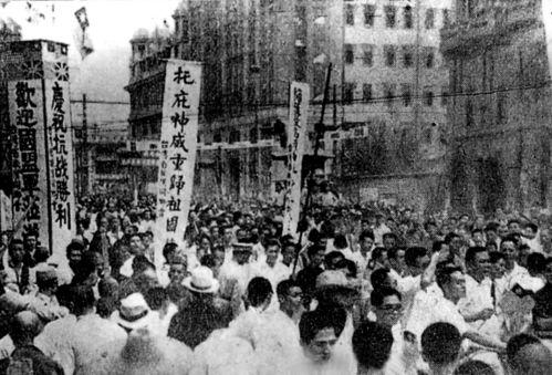 吃饭时一只鸟落在了肩头，将军立刻放下筷子，命令全军撤离