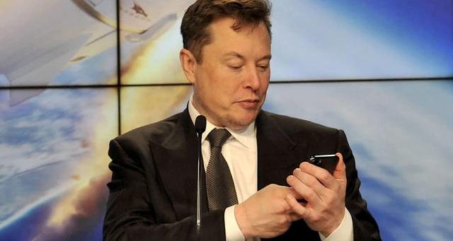 特斯拉股价腰斩！马斯克一夜亏百亿，大众CEO：3年内成"电动一哥"