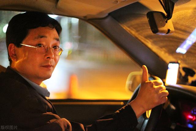 网约车司机往返200公里被取消订单，平台：赔6元空驶费