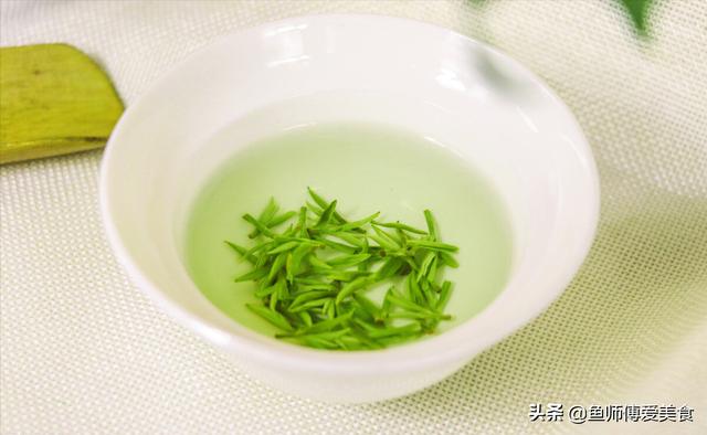 男人到中年，牢记“多吃7样，少吃3样”，饮食健康身体棒