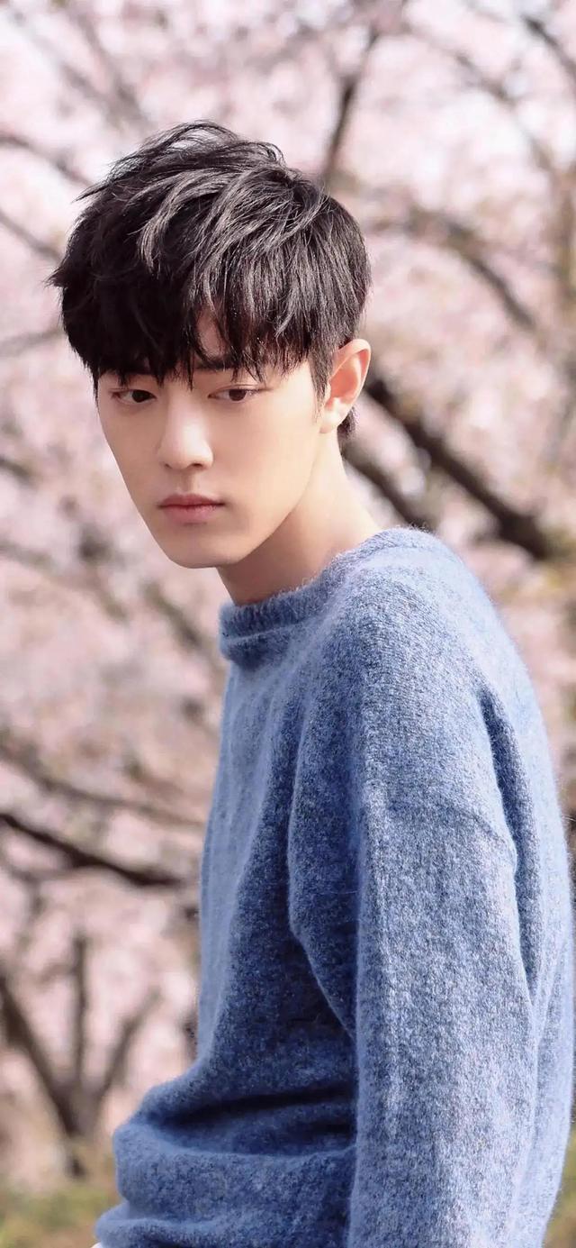 男明星壁纸图片高清横屏(全屏高清腹肌帅哥壁纸)-天晟网