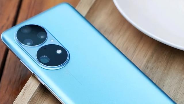 余承东首摔测试？华为产品降价处理，为Mate Xs2铺路