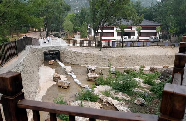 河北一冷門景點，爲西漢墓穴，曾出土舉世罕見金縷衣，遊客卻很少