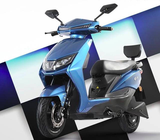 这2款新车专为跑外卖而打造，续航200公里以上，堪称两轮长跑王