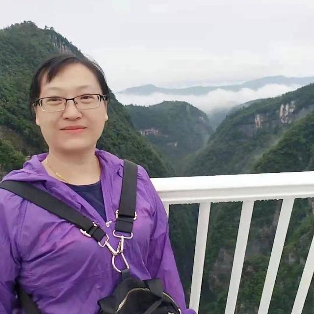 徐州工程机械展郝纯纯