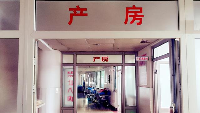 广西南宁诞下怪婴，父母都是O型血孩子B型血，专家：百年不遇