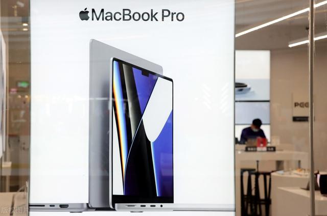 用了M1 Pro MacBookPro，还是觉得Air香