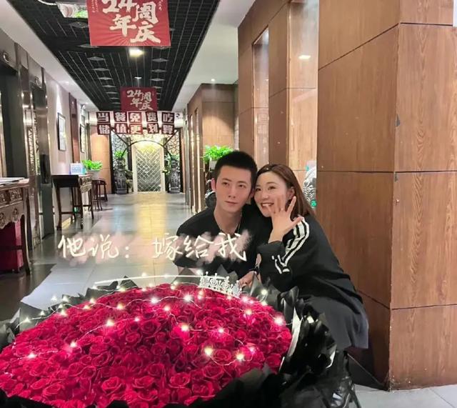 属马人2022年全年运势运程男性(90年属马女必定二婚)