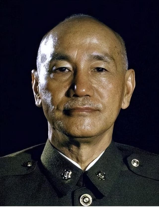林彪命陈赓北上，陈赓摇头：这样会导致敌人逃跑，请毛主席裁决