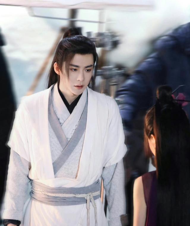 ƬӾװŮ(һɽʫʫʱ5ݹװҲǸ˵Ⱥ)