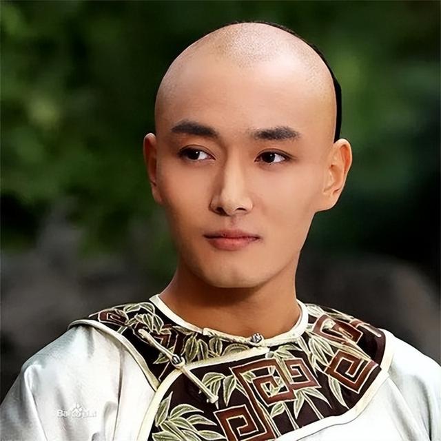 允礼：父亲是皇帝，儿子是皇子，雍正死前，为何让乾隆善待果郡王