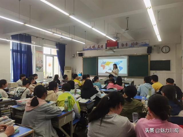 张扬个性 绽放多彩青春：记四川省科学城一中高中部校本课程选修课