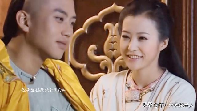 当明星与前任重逢，有人尴尬，有人偷看，还有人哭了