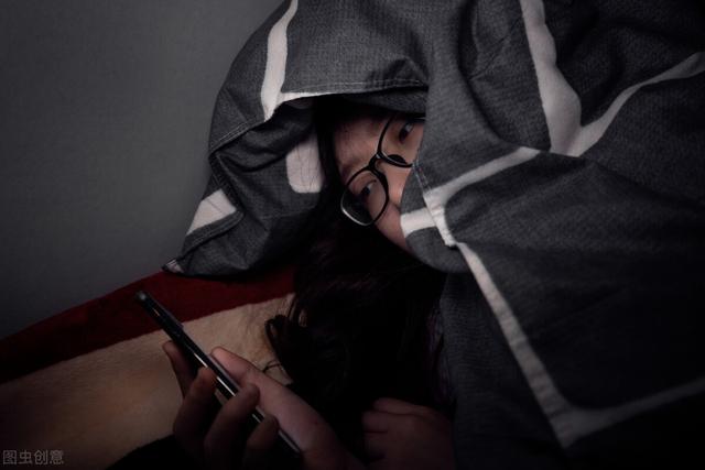 冬天忌将头蒙在被窝里