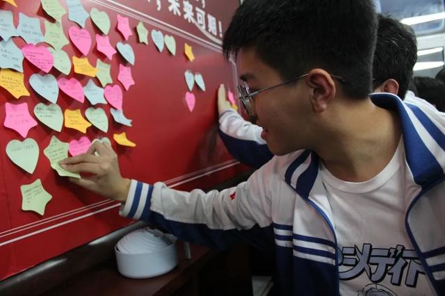 高考倒计时100天！长春这7所高中百日誓师大会现场曝光