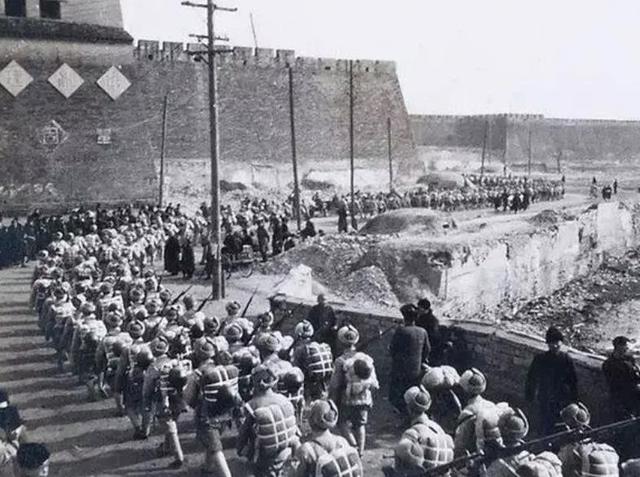 1948年，一位老者塞给周恩来一张字条：先武攻天津，后文取北平