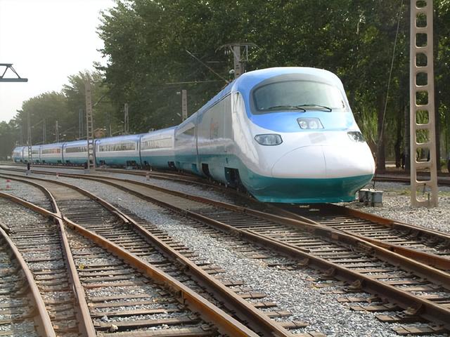 中国铁路机车简介(我国铁路机车车辆工业发展过程)-锐牛沃德讯息网