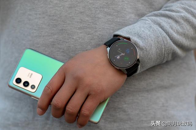 摆脱手机缚束，让运动更自由，vivo WATCH 2智能手表评测