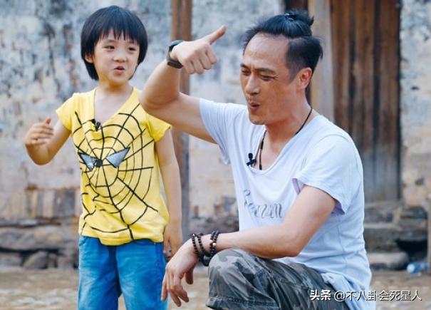 曹格被抓、陆毅脸僵，《爸哪2》简直有毒！仅剩的1位要挺住啊