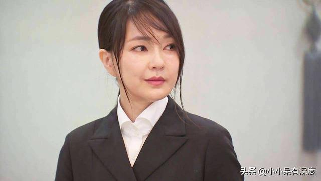 韩国第一夫人金建希亮相，已经49岁的她，保养得宜，依旧美丽动人