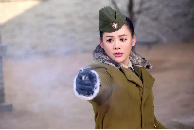 得悉陕南土匪被肃清后，老蒋又惊又怒，八次派飞机向陕南投放细菌
