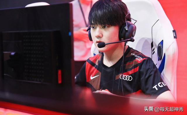 Tian一击制胜!TES双杀LGD,Jackeylove感谢Haichao 第1张 Tian一击制胜!TES双杀LGD,Jackeylove感谢Haichao 第1张