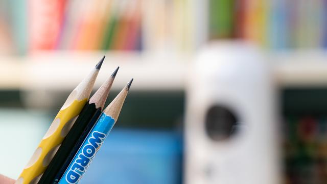 健康、效率两手抓，两款天文文具轻松搞定孩子学习大问题