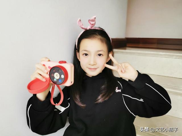 小糖智能玩具相机，用相机记录童年妙思