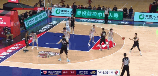 吴前35分赵继伟失关键三分 浙江卡位战擒辽宁5连胜跃居第二