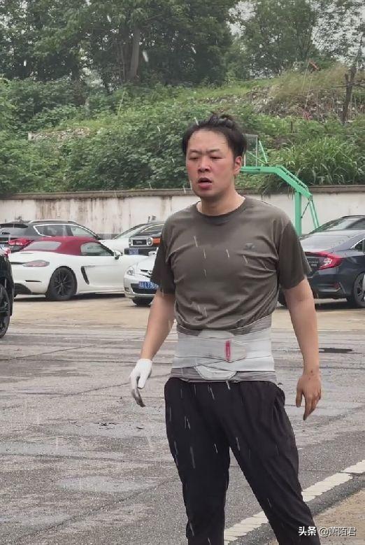 杜海涛罕见露面，锻炼3个月瘦身成功，模样大变酷似夏东海