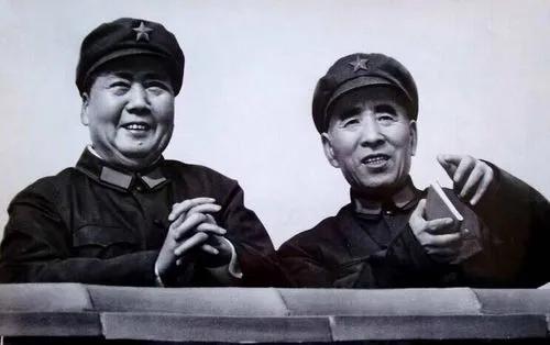 十大元帅中，有资格称“老总”的有4位，除了朱老总，还有哪3位？