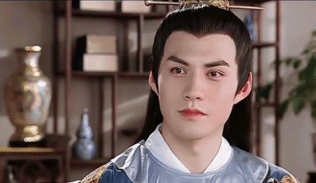 八,严屹宽:改名后竟然过气了